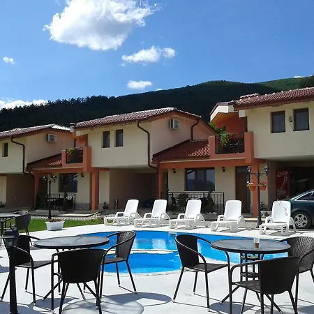 Nyaraló Gledkata Complex *