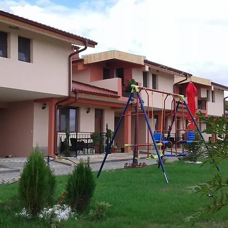 Nyaraló Gledkata Complex *